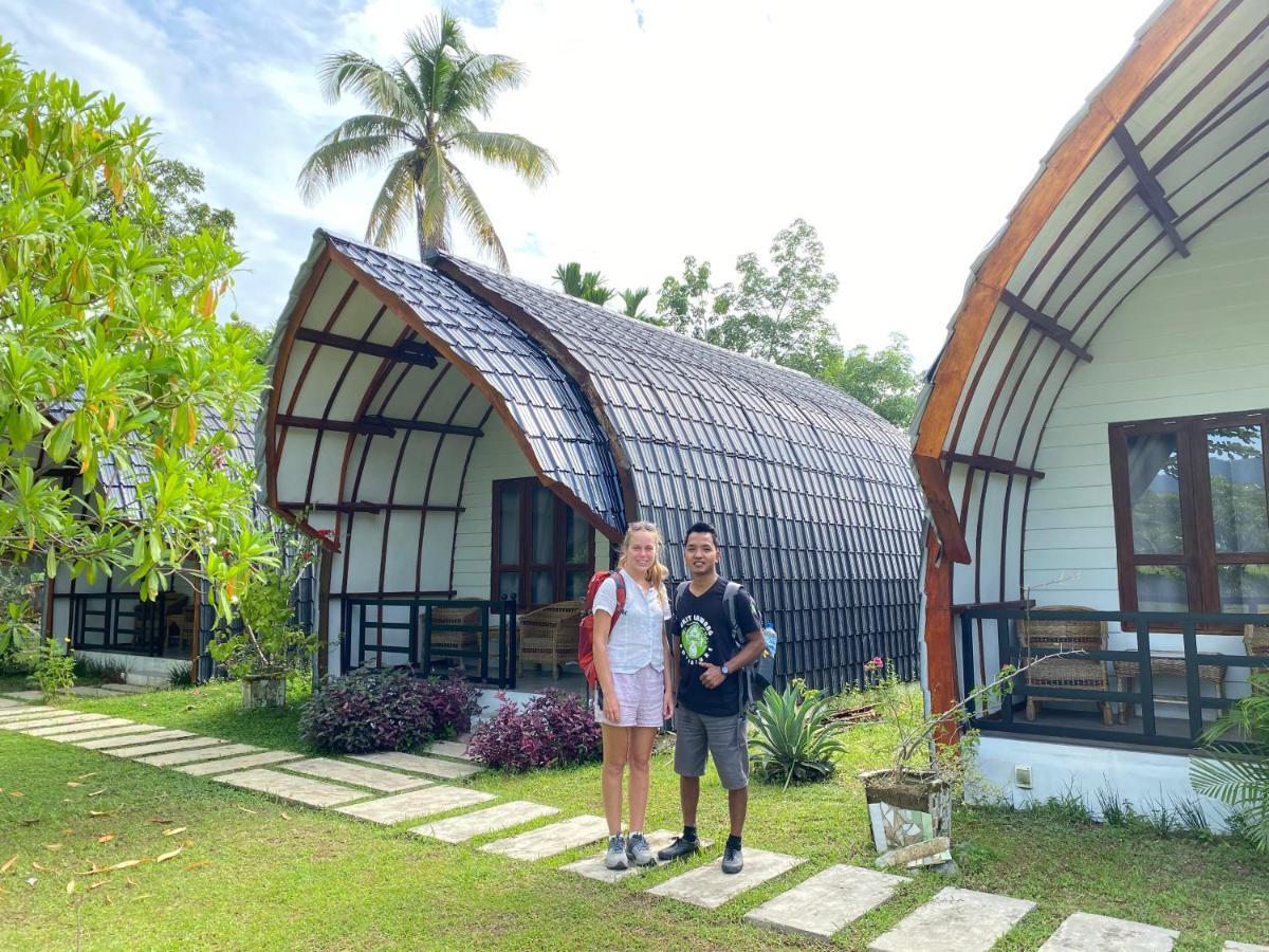 Gino'S Place - Guest House & Jungle Trekking Bukit Lawang Exterior photo