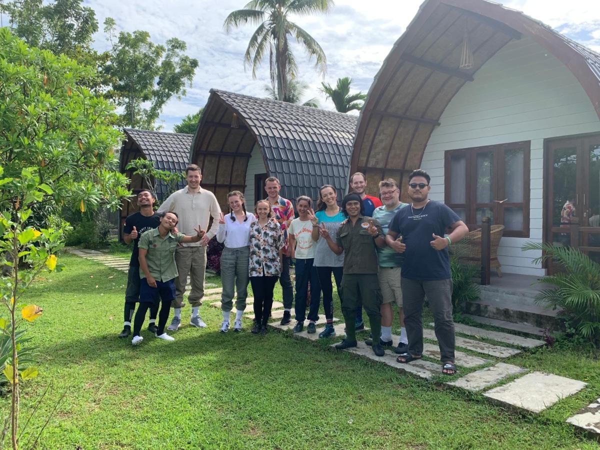 Gino'S Place - Guest House & Jungle Trekking Bukit Lawang Exterior photo