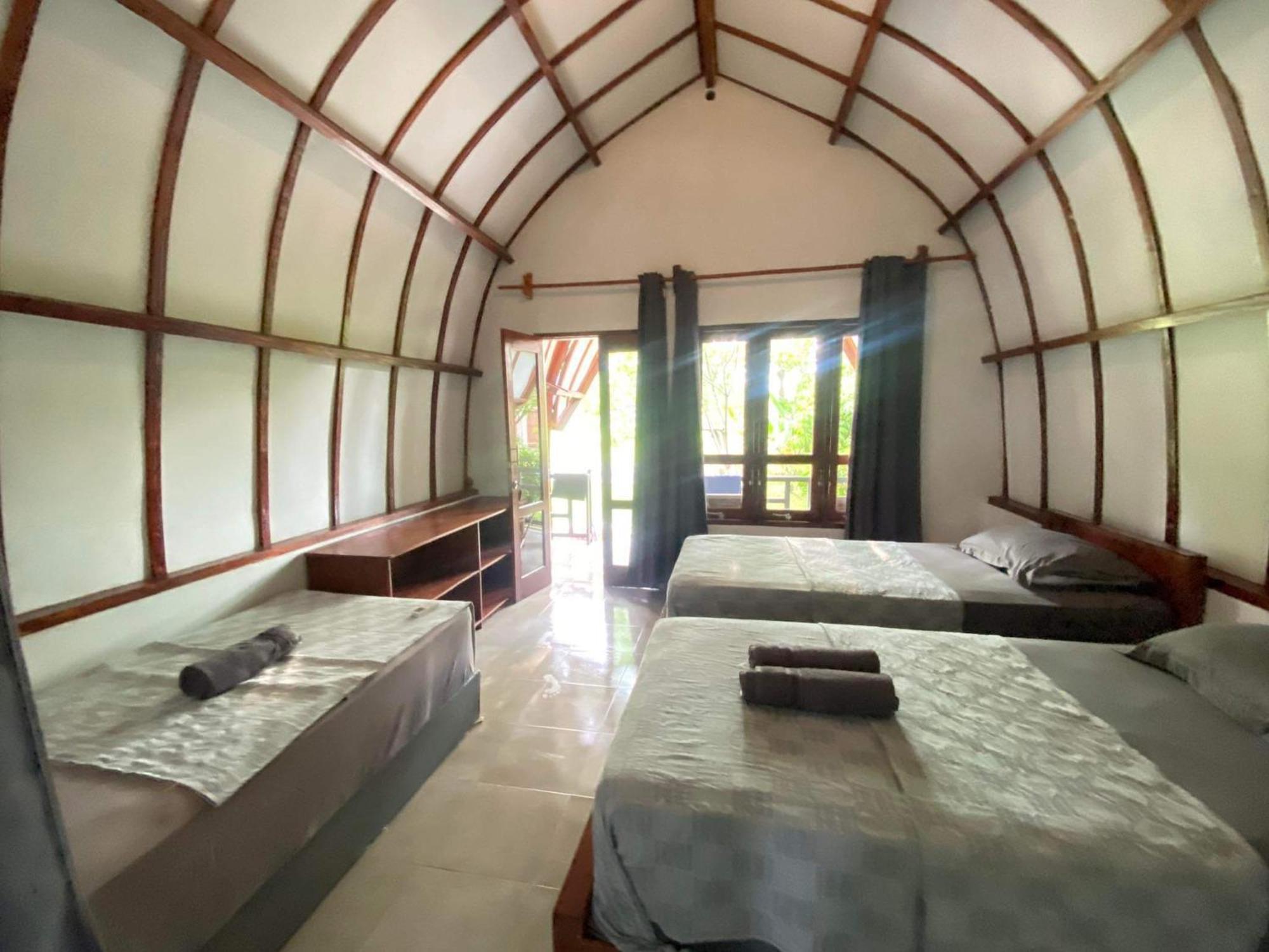 Gino'S Place - Guest House & Jungle Trekking Bukit Lawang Exterior photo