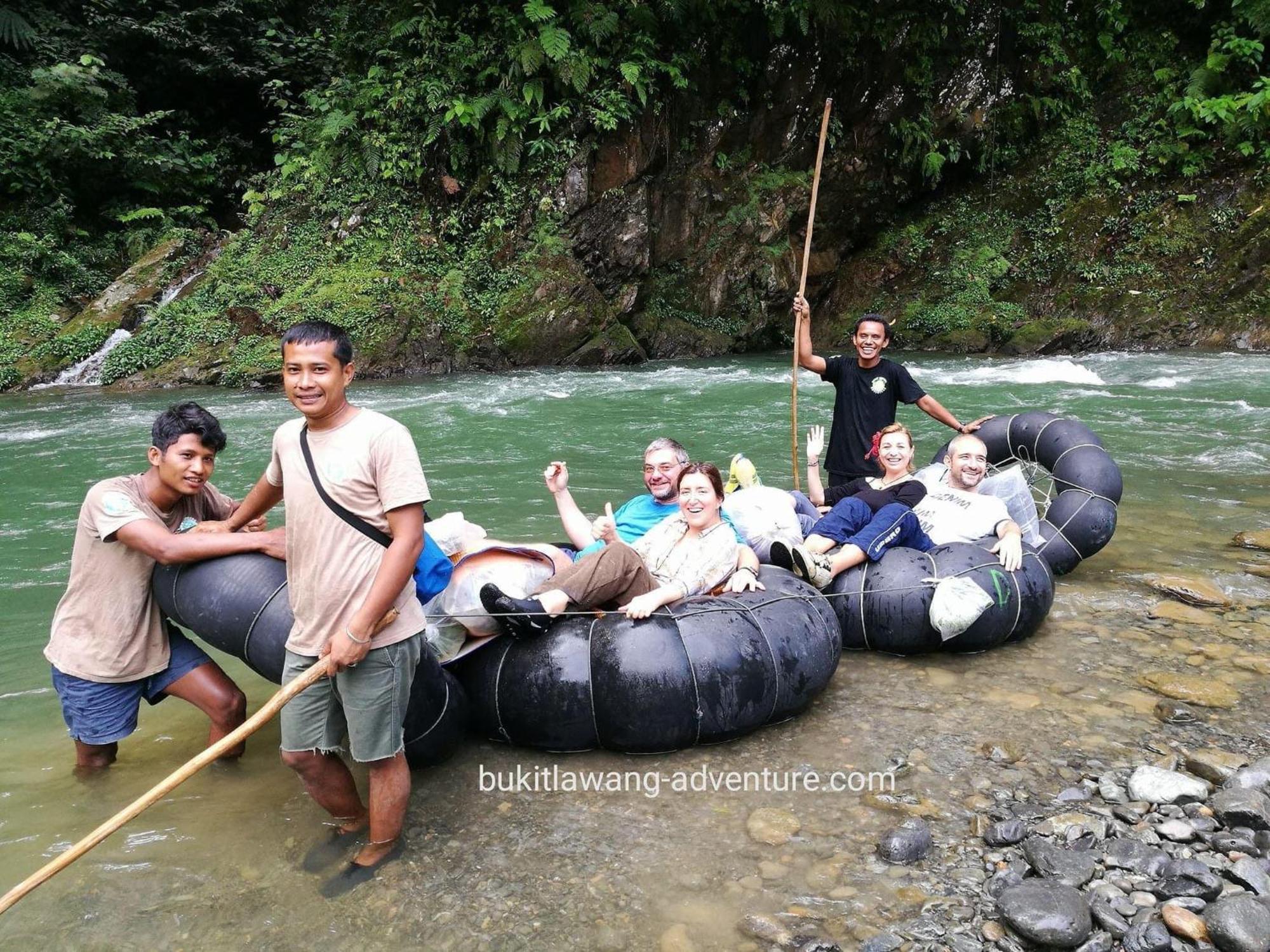 Gino'S Place - Guest House & Jungle Trekking Bukit Lawang Exterior photo