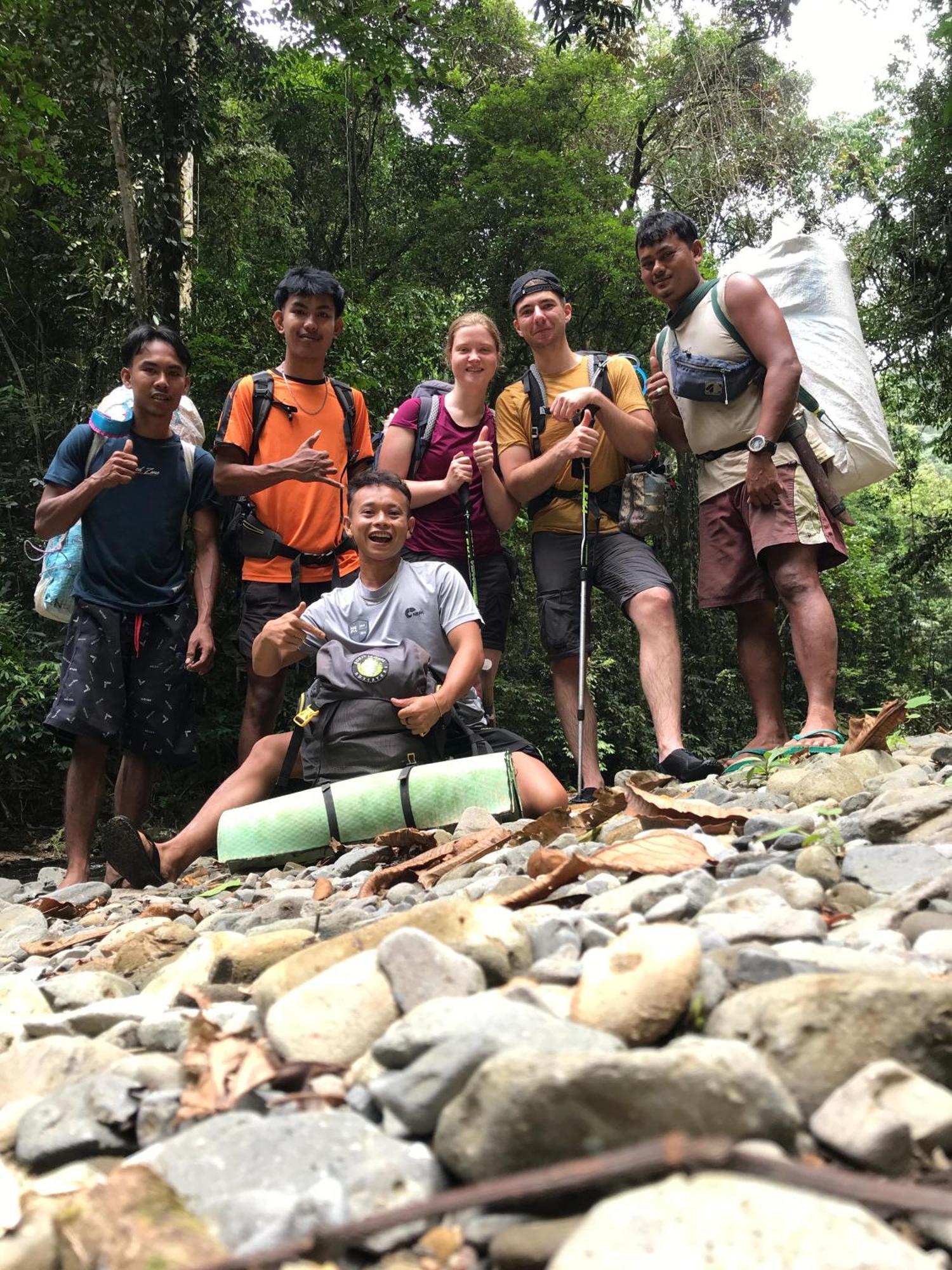 Gino'S Place - Guest House & Jungle Trekking Bukit Lawang Exterior photo