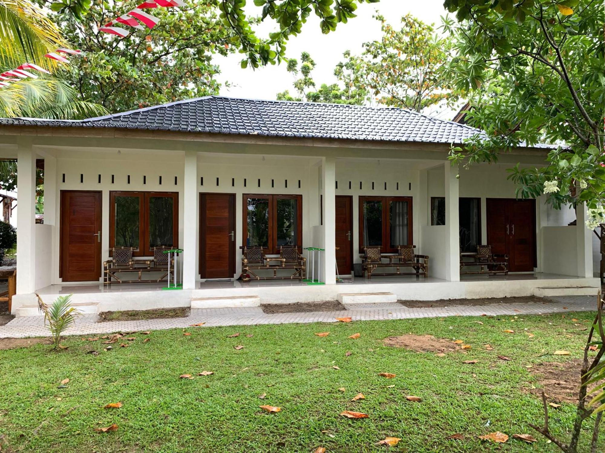 Gino'S Place - Guest House & Jungle Trekking Bukit Lawang Exterior photo